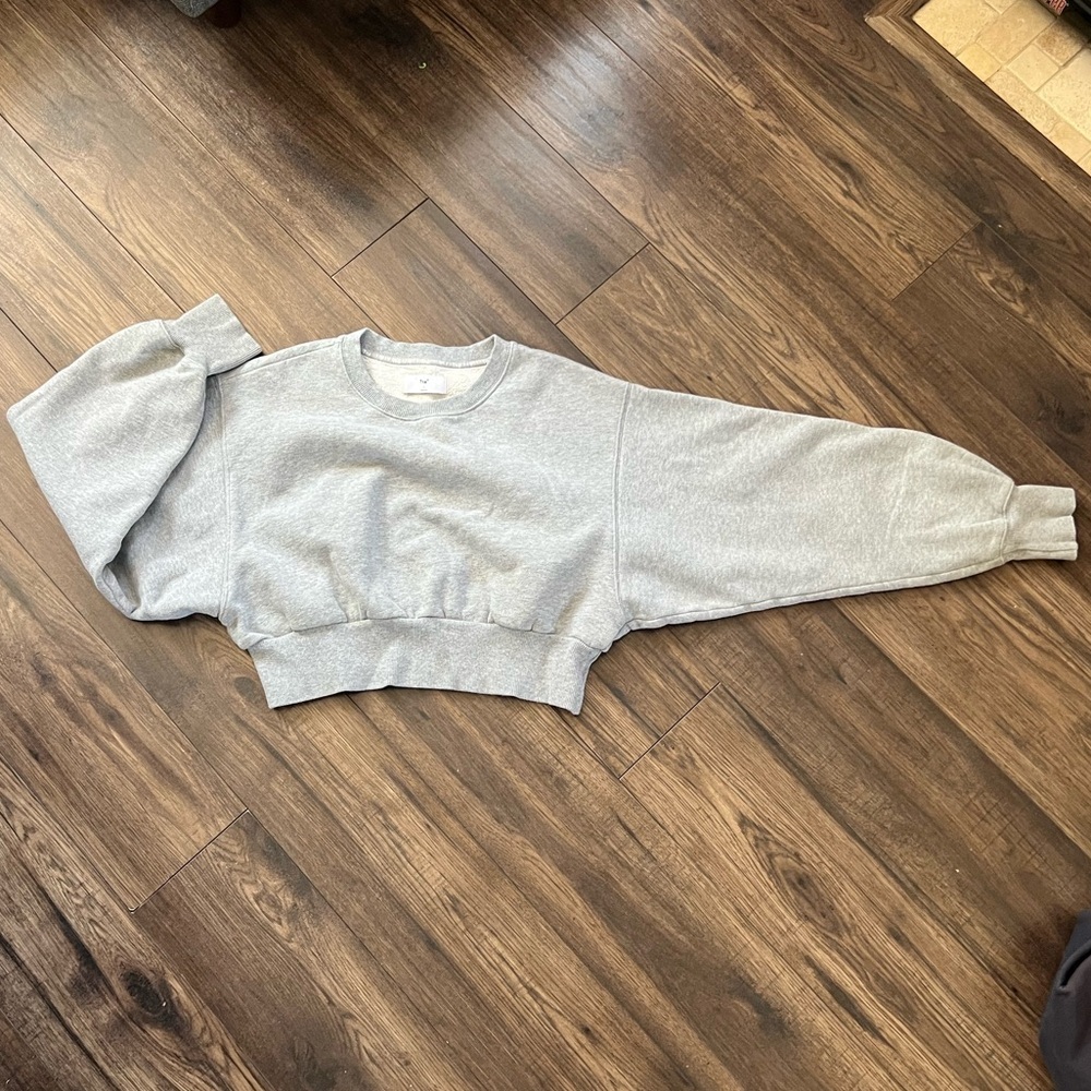 TNA | S | Cropped Crewneck Sweatshirt - Light Gray